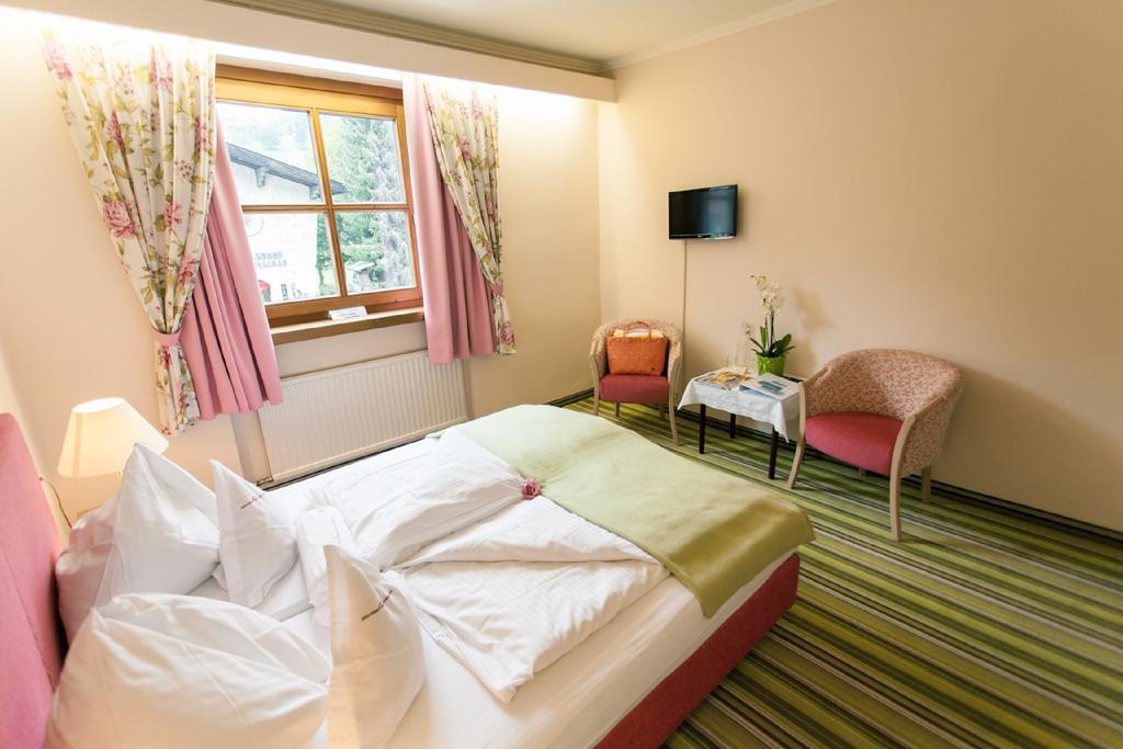 Kolmhof Hotell Bad Kleinkirchheim Rum bild